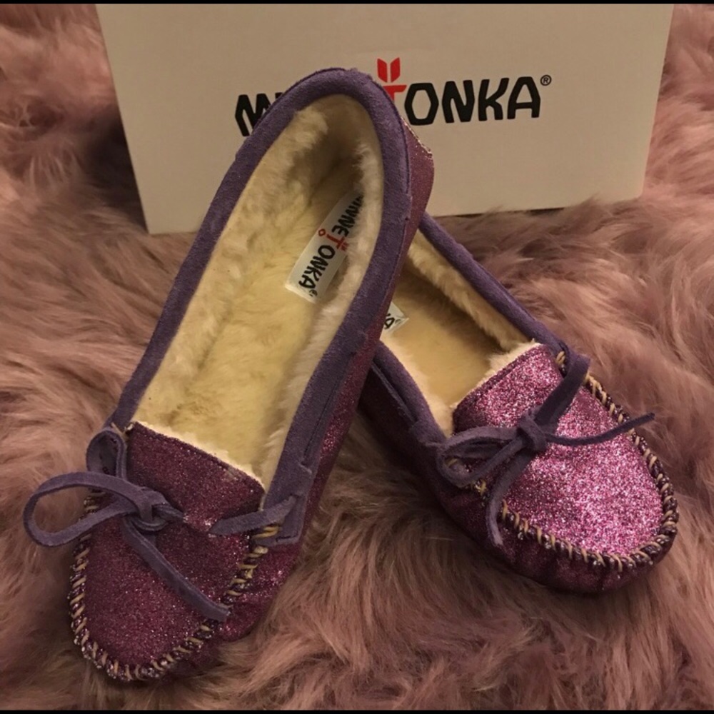 Minnetonka Purple Glitter Cally Moccasins 💜